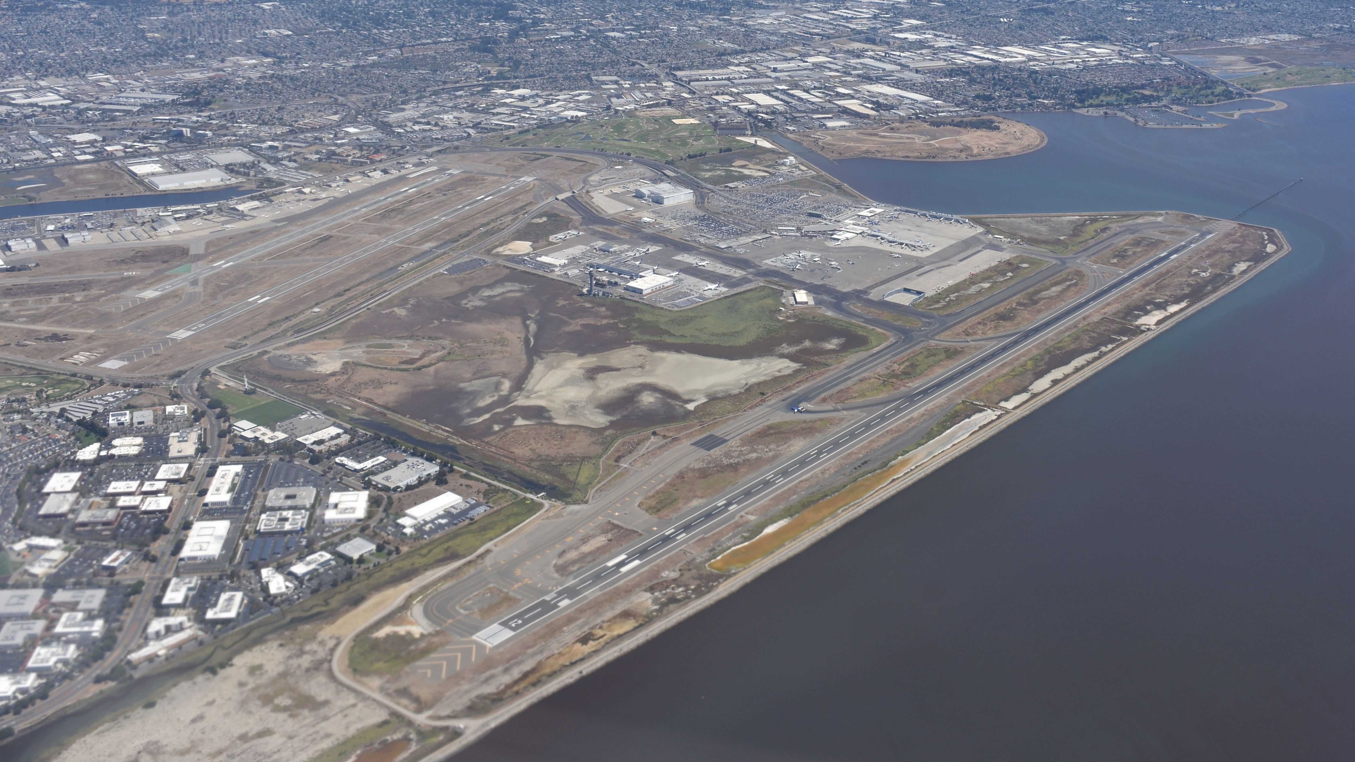 Oakland International Airport (OAK)