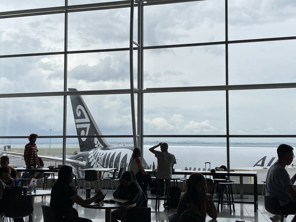 Auckland International Airport (AKL)