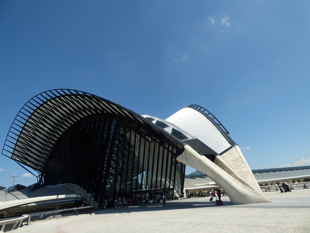Lyon-Saint Exupéry Airport (LYS)