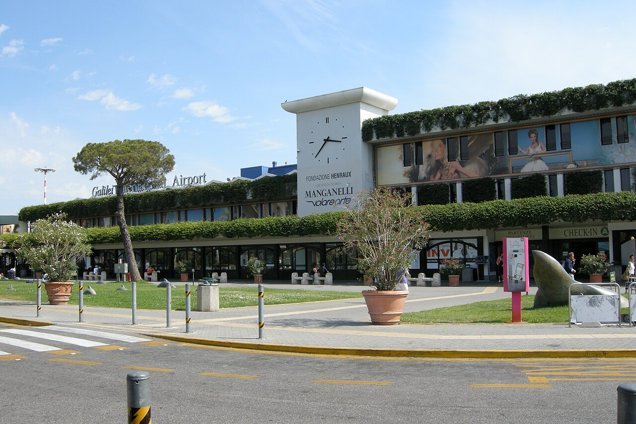 Galileo Galilei Airport (PSA)