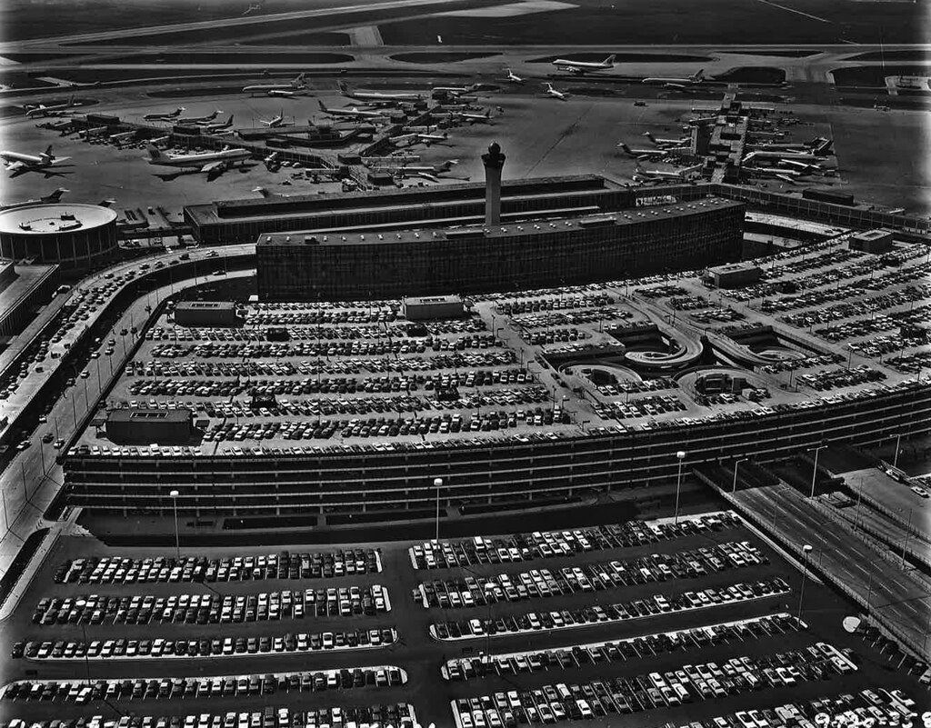 O'Hare International Airport (ORD)