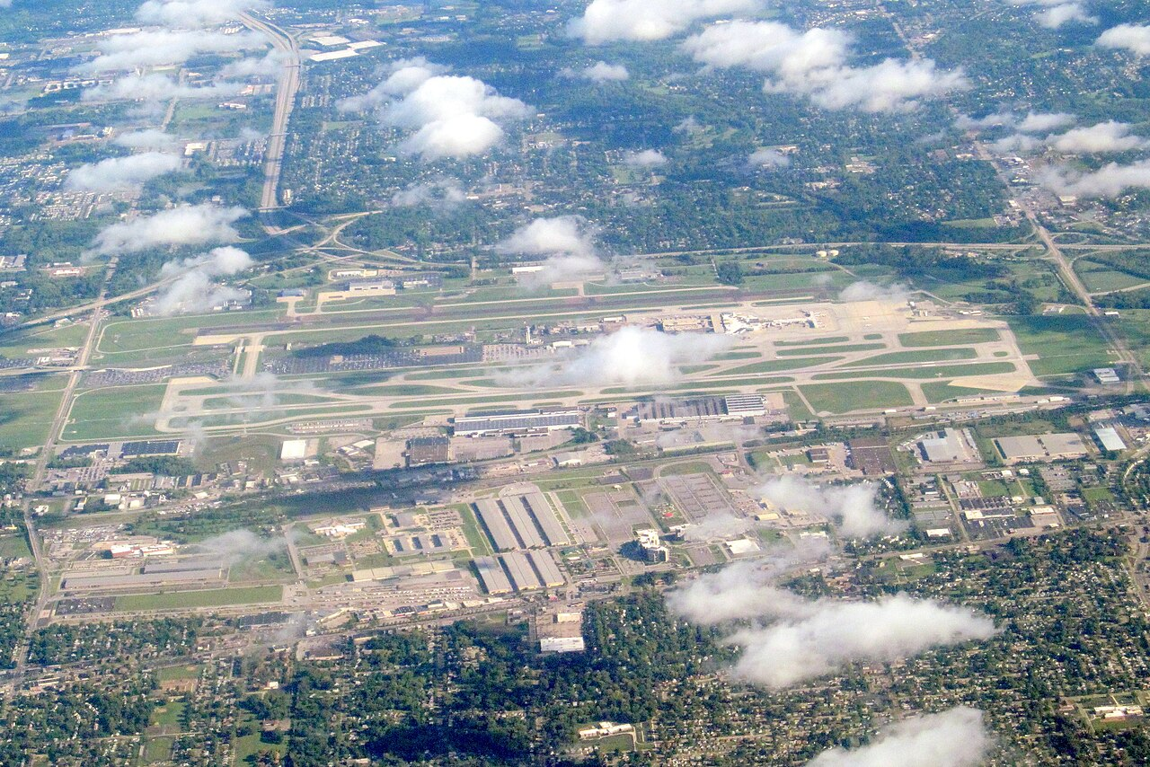 John Glenn Columbus International Airport (CMH)