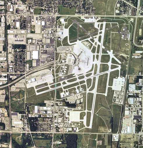 Milwaukee Mitchell International Airport (MKE)