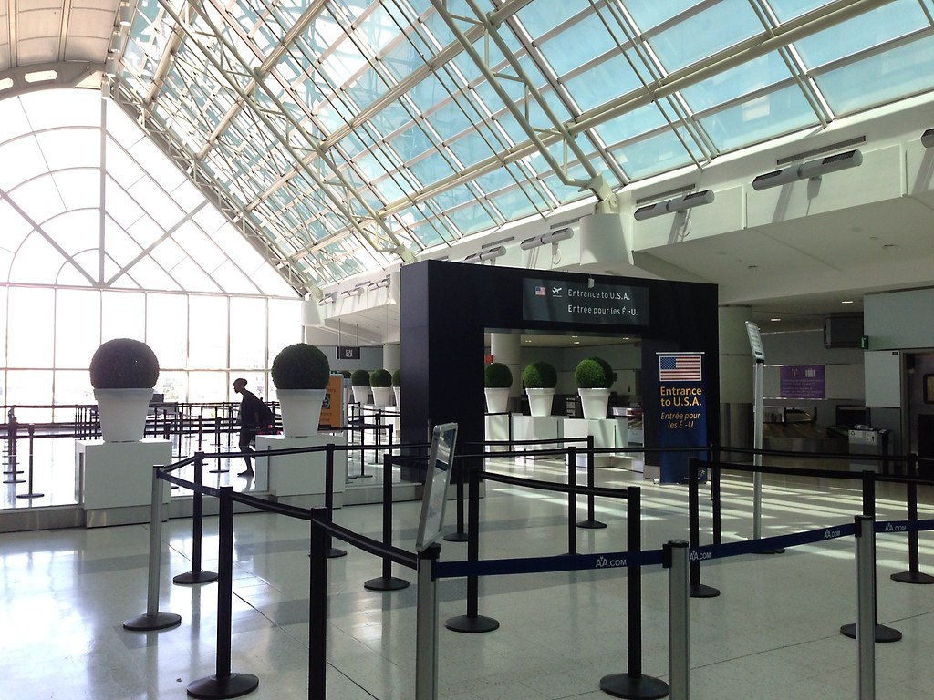 Lester B. Pearson International Airport (YYZ)