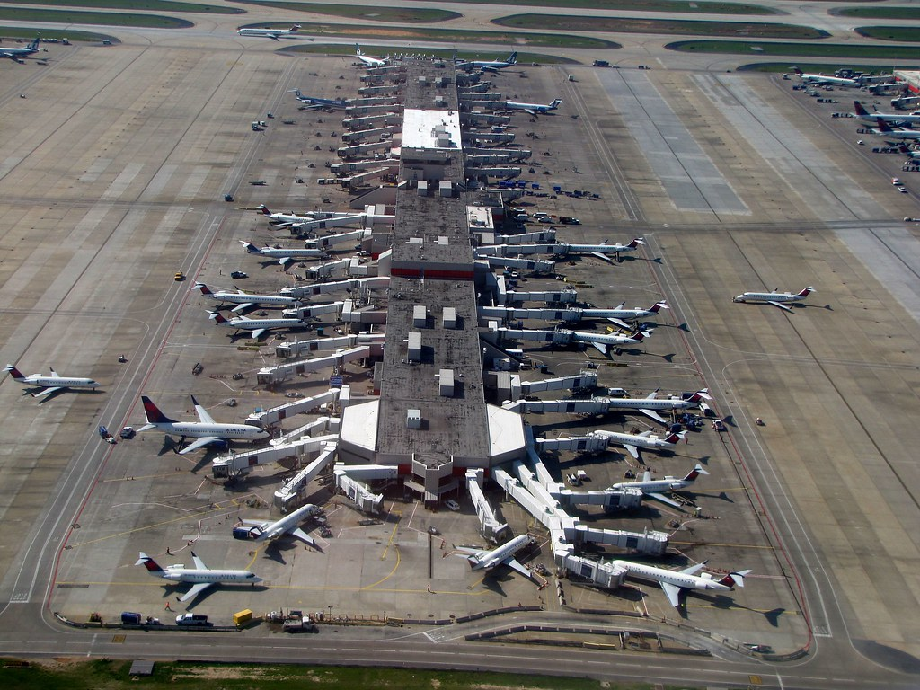 Hartsfield–Jackson Atlanta International Airport (ATL) airport lounge