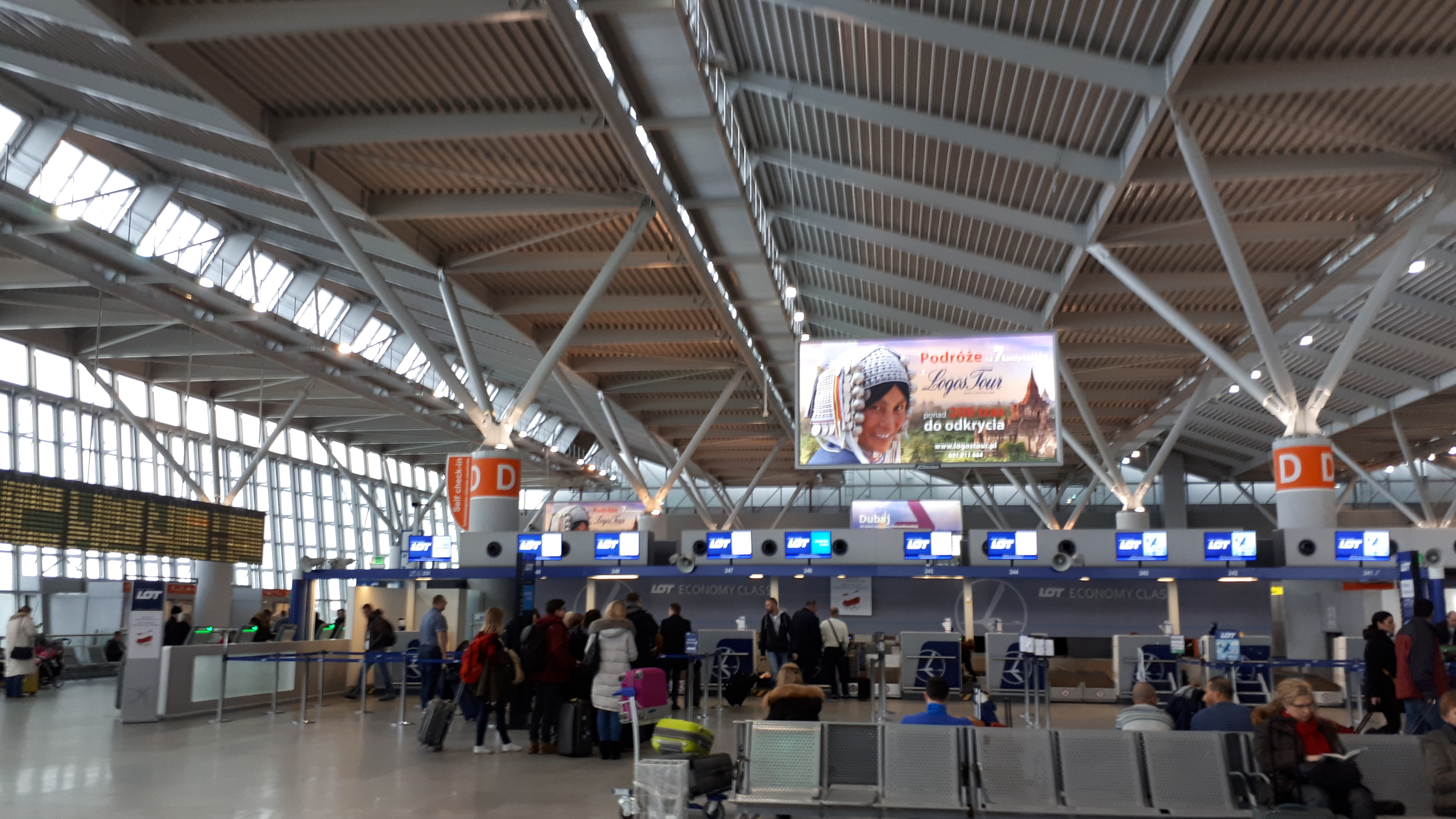Warsaw Chopin Airport (WAW)