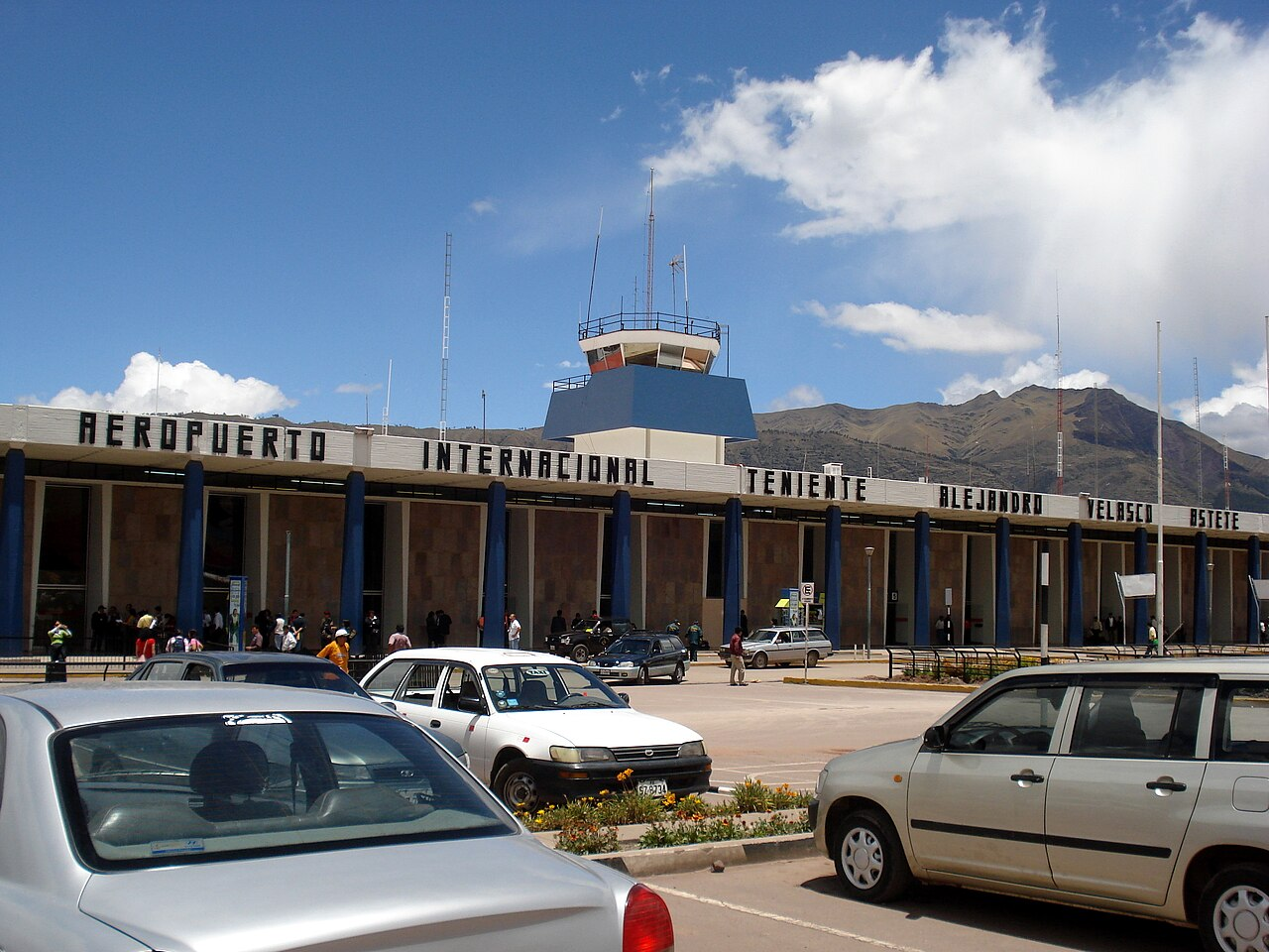 Alejandro Velasco Astete International Airport (CUZ)