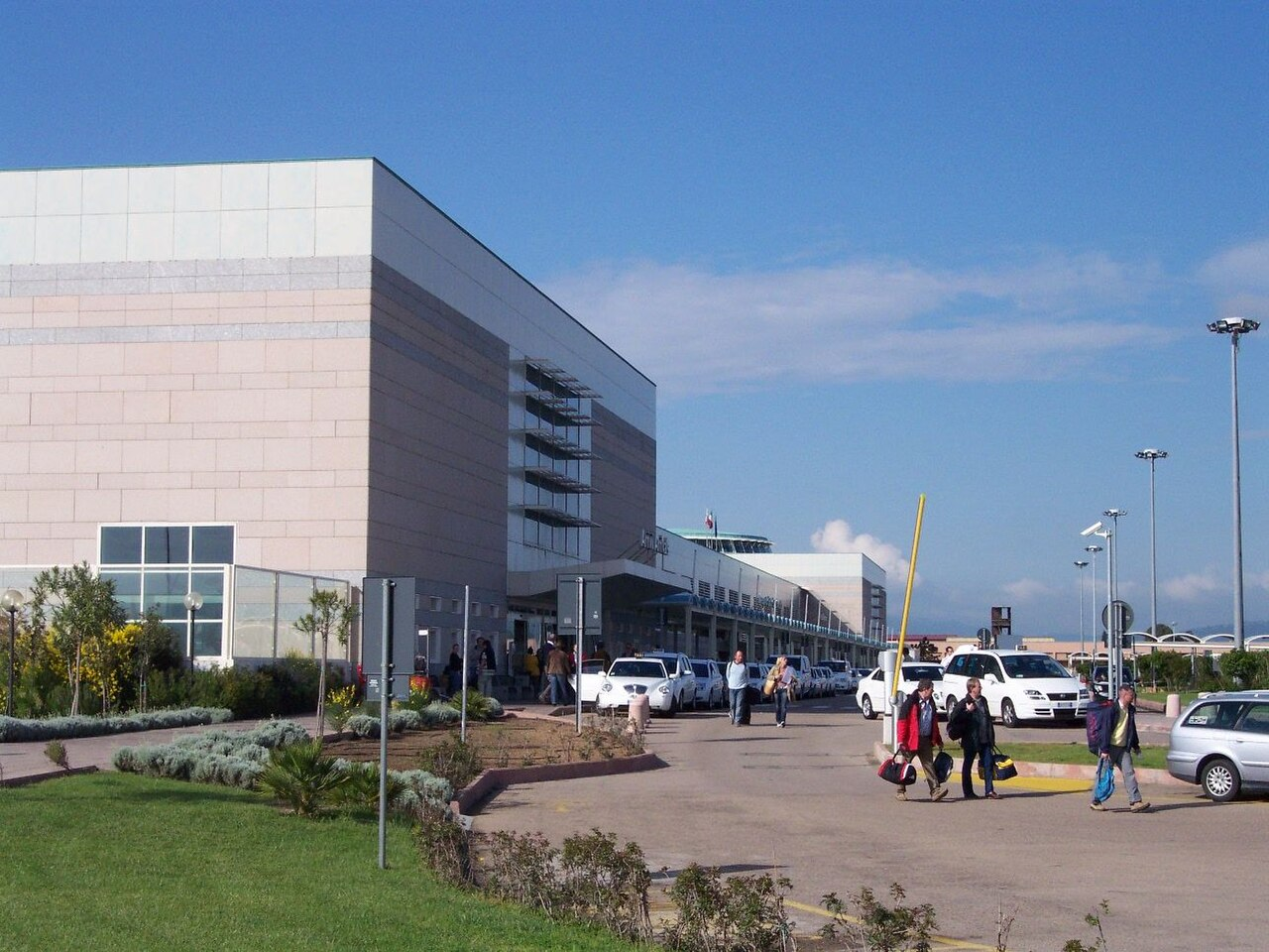 Costa Smeralda Airport (OLB)