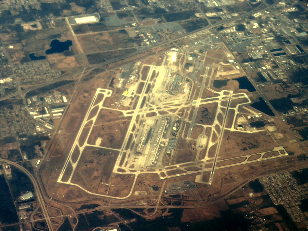 Detroit Metropolitan Airport (DTW)