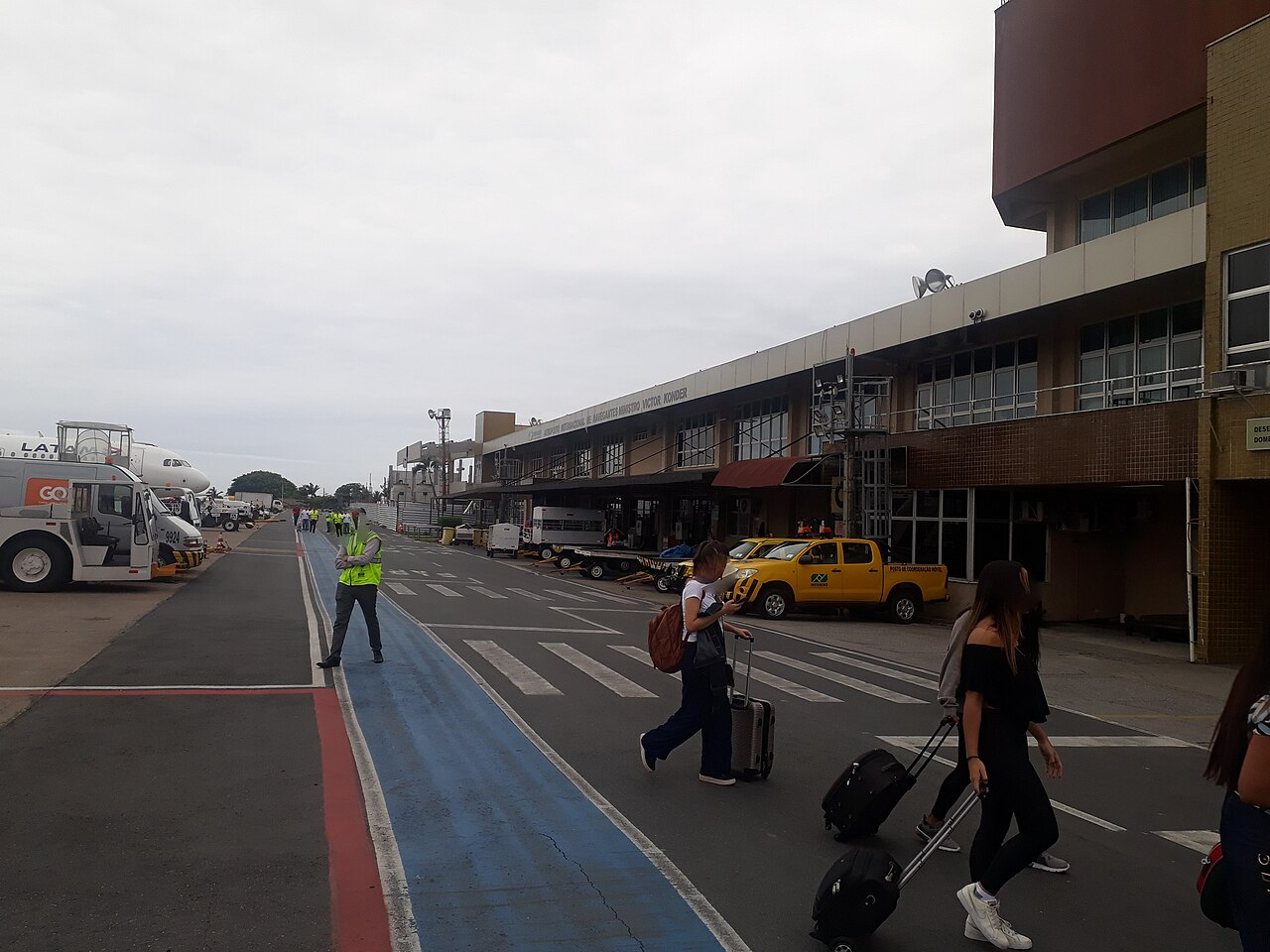 Victor Konder International Airport (NVT) airport lounge