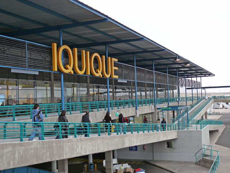 Diego Aracena Airport (IQQ) airport lounge