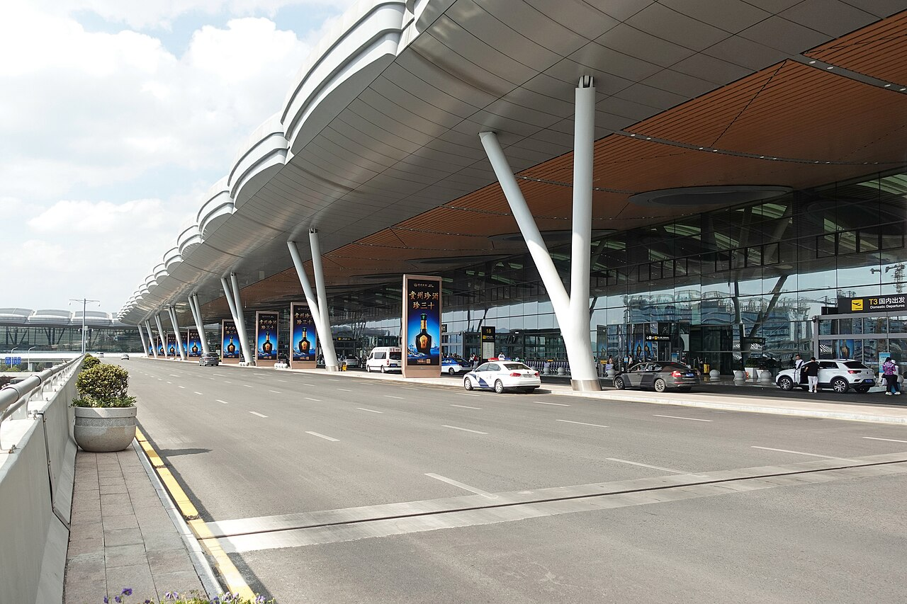 Longdongbao International Airport (KWE)