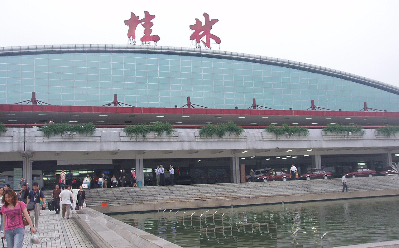 Liangjiang International Airport (KWL)