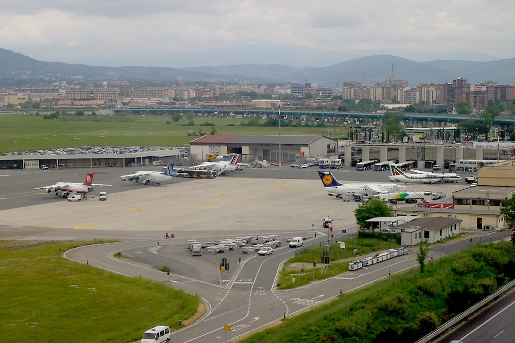 Peretola Airport (FLR) airport lounge
