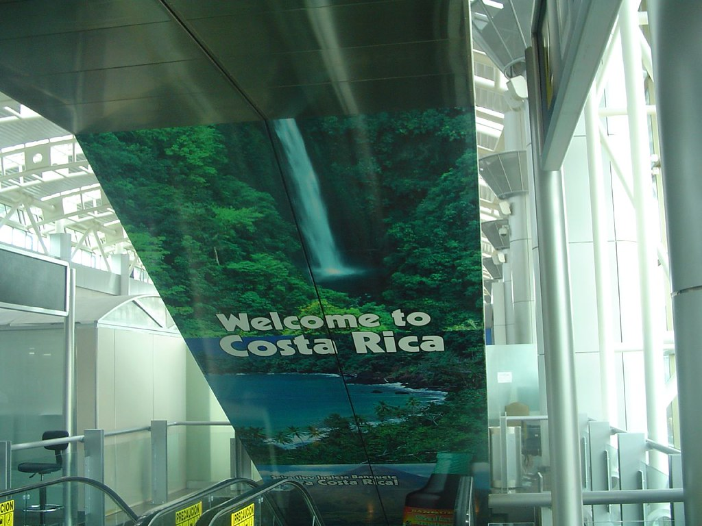 Juan Santamaria International Airport (SJO) airport lounge