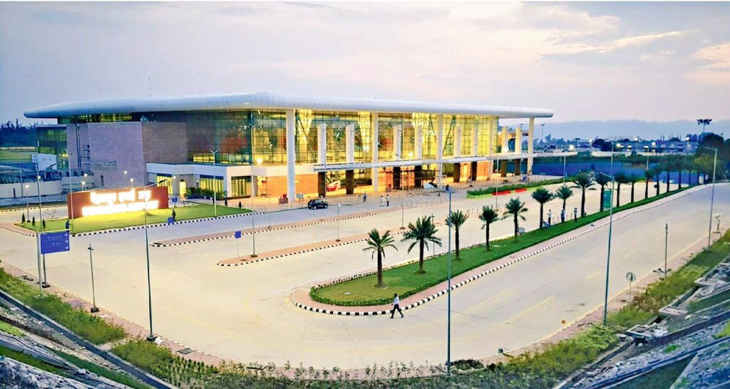 Jolly Grant Airport (DED)