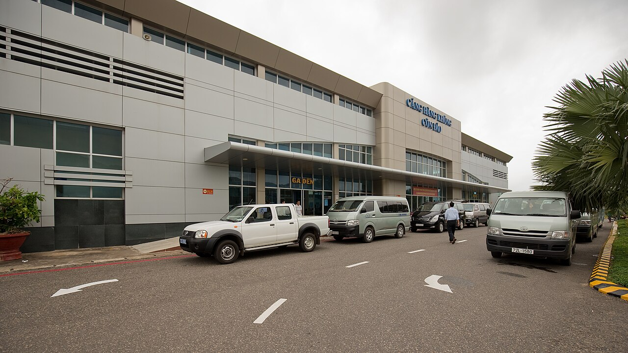 Con Dao Airport (VCS)