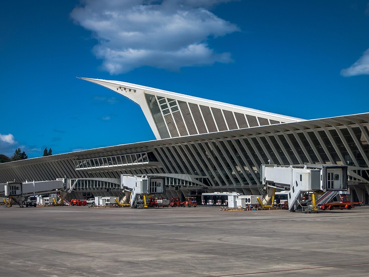 Bilbao Airport (BIO)