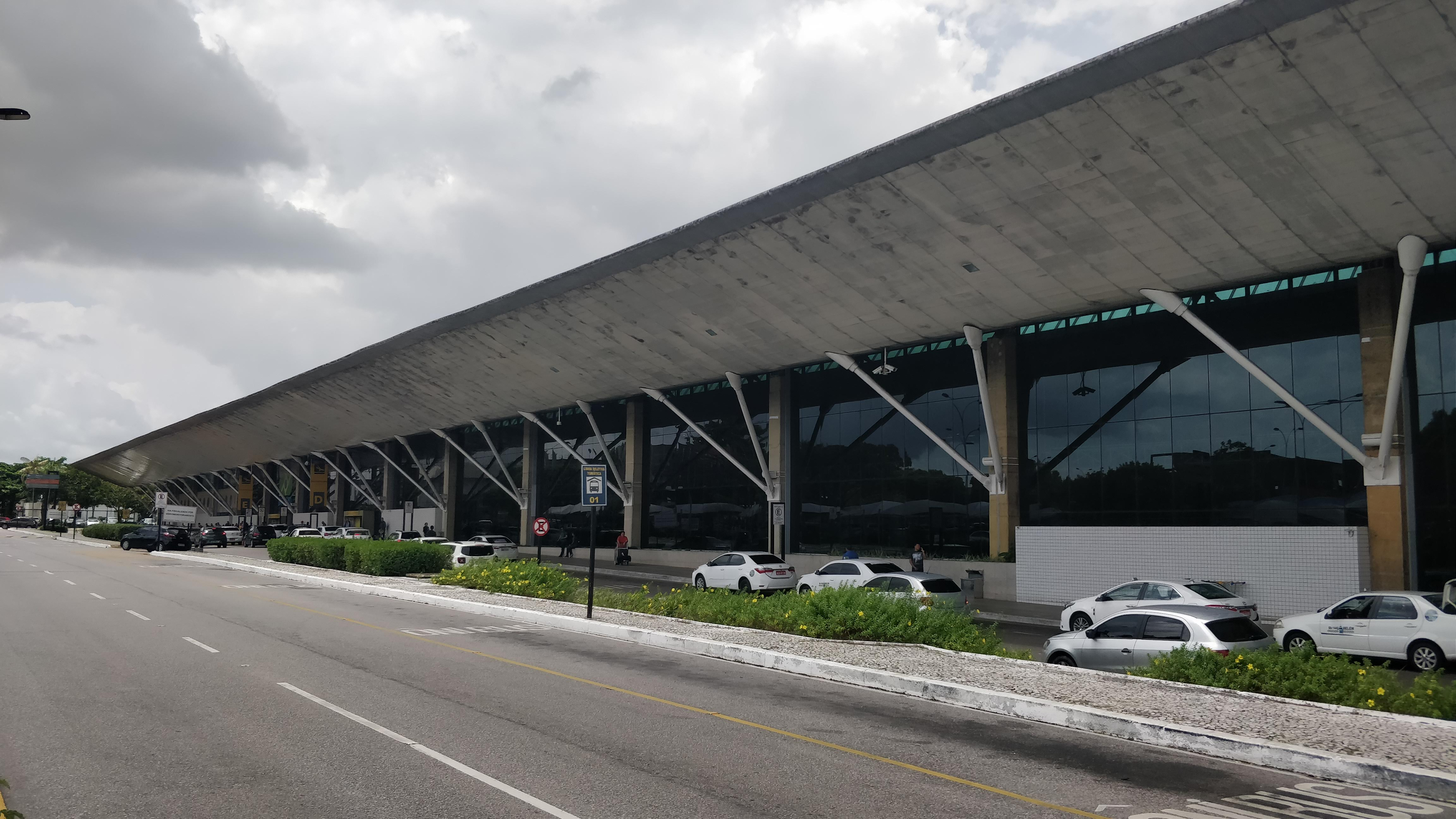 Val de Cans International Airport (BEL) airport lounge