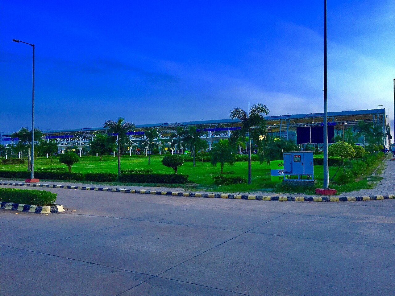 Biju Patnaik Airport (BBI)