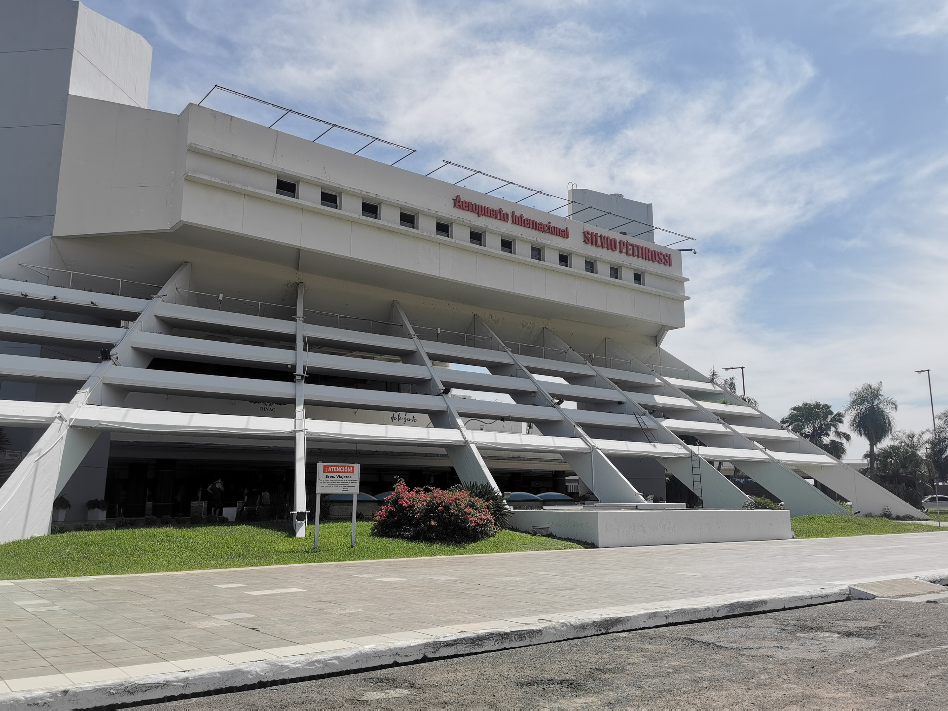 Silvio Pettirossi International Airport (ASU) airport lounge