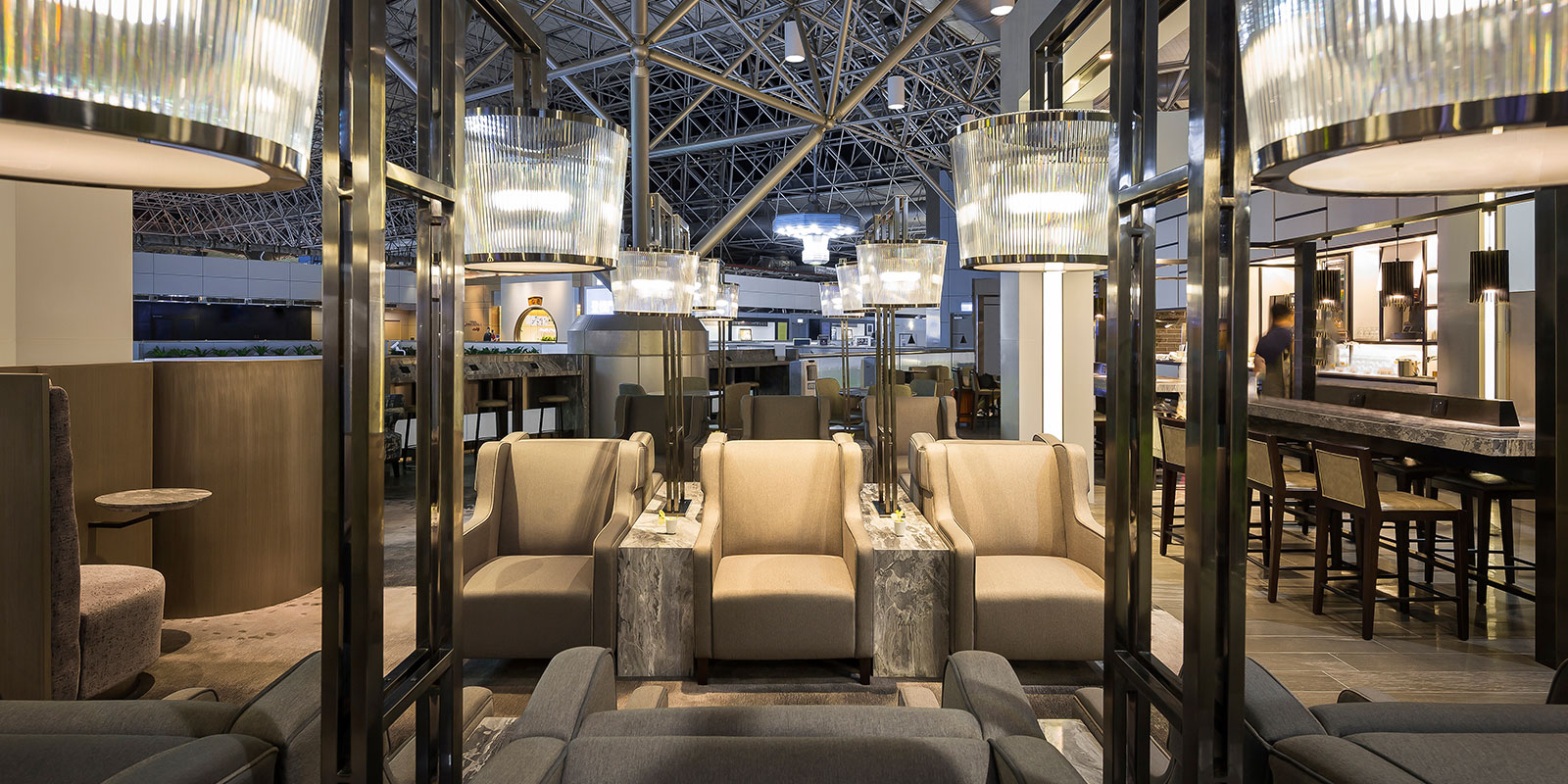 Plaza Premium Lounge | Zone A1 | International Departures | Terminal 2 - interior view 3