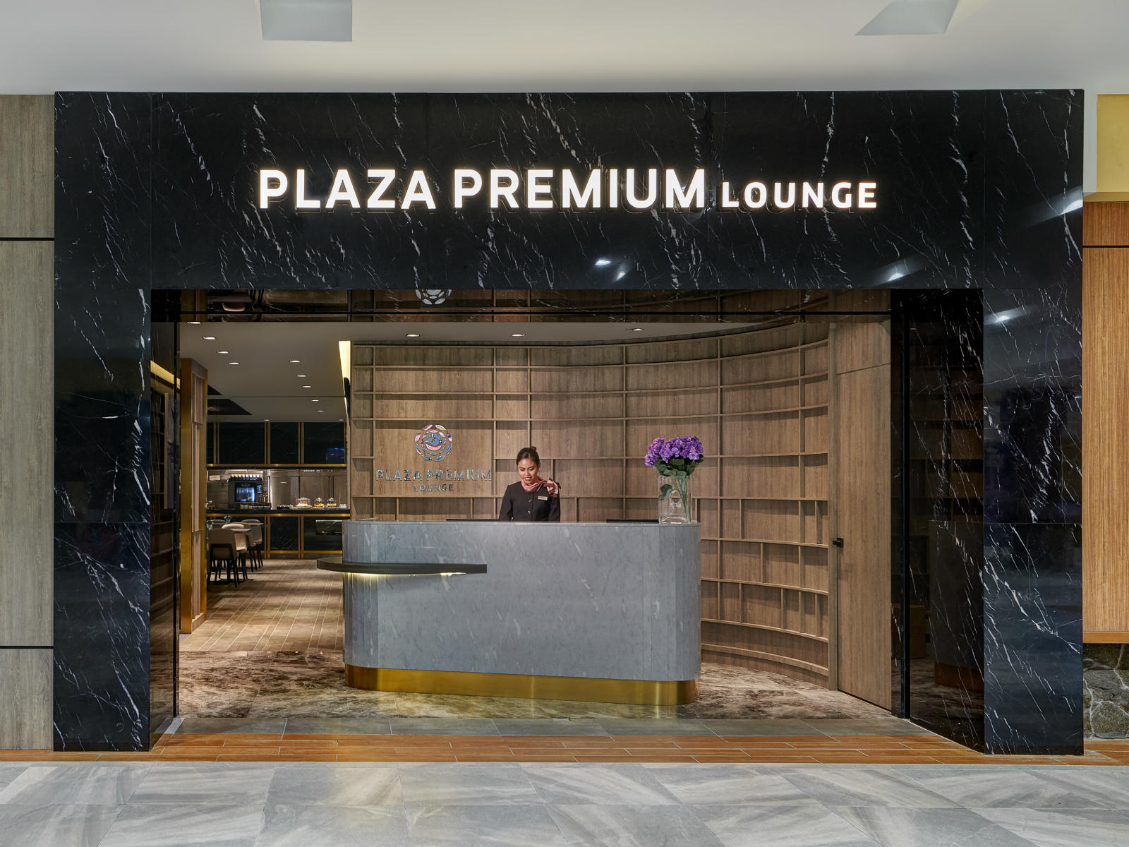 Plaza Premium Lounge | Departure Hall | Outside Secured Area - interior view 4