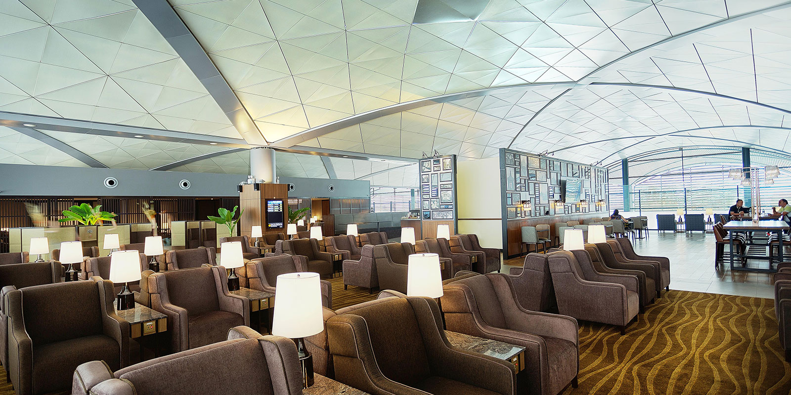 Plaza Premium Lounge | International Departures - interior view 4